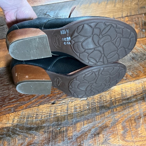 Kork-Ease Helene Black Leather Lace Up Chukka Heel Boots Women’s 8M - Picture 11 of 15